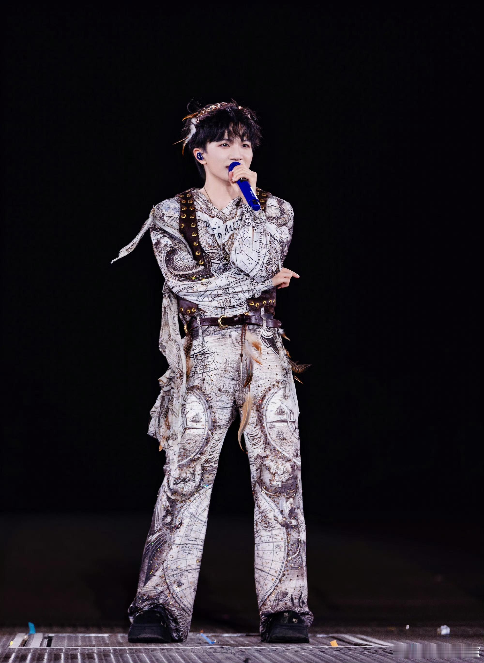 周深不去浪姐四公助演网传周深不去浪姐四公助演不知道四公助演会有哪些惊喜嘉宾，期待