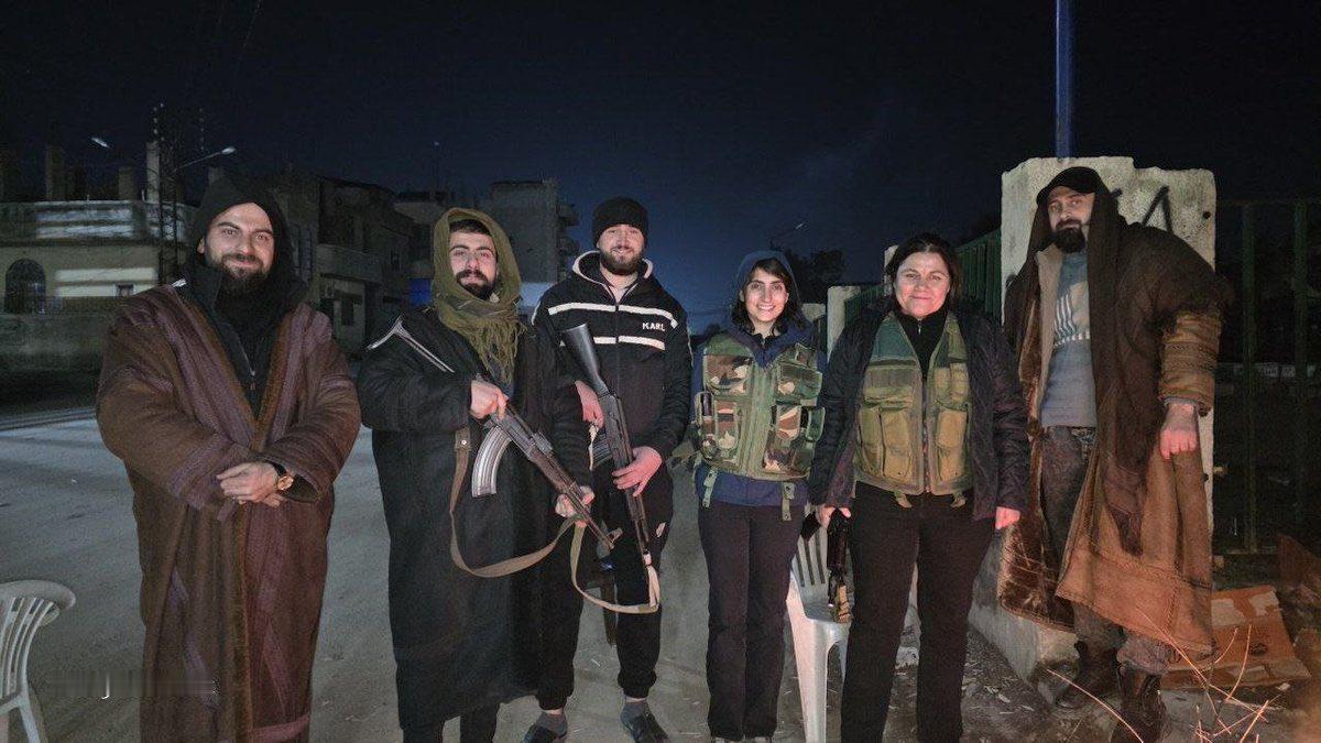 库尔德民主联盟（PYD）联合主席兼叙利亚民主力量（SDF）谈判代表法扎·优素福身