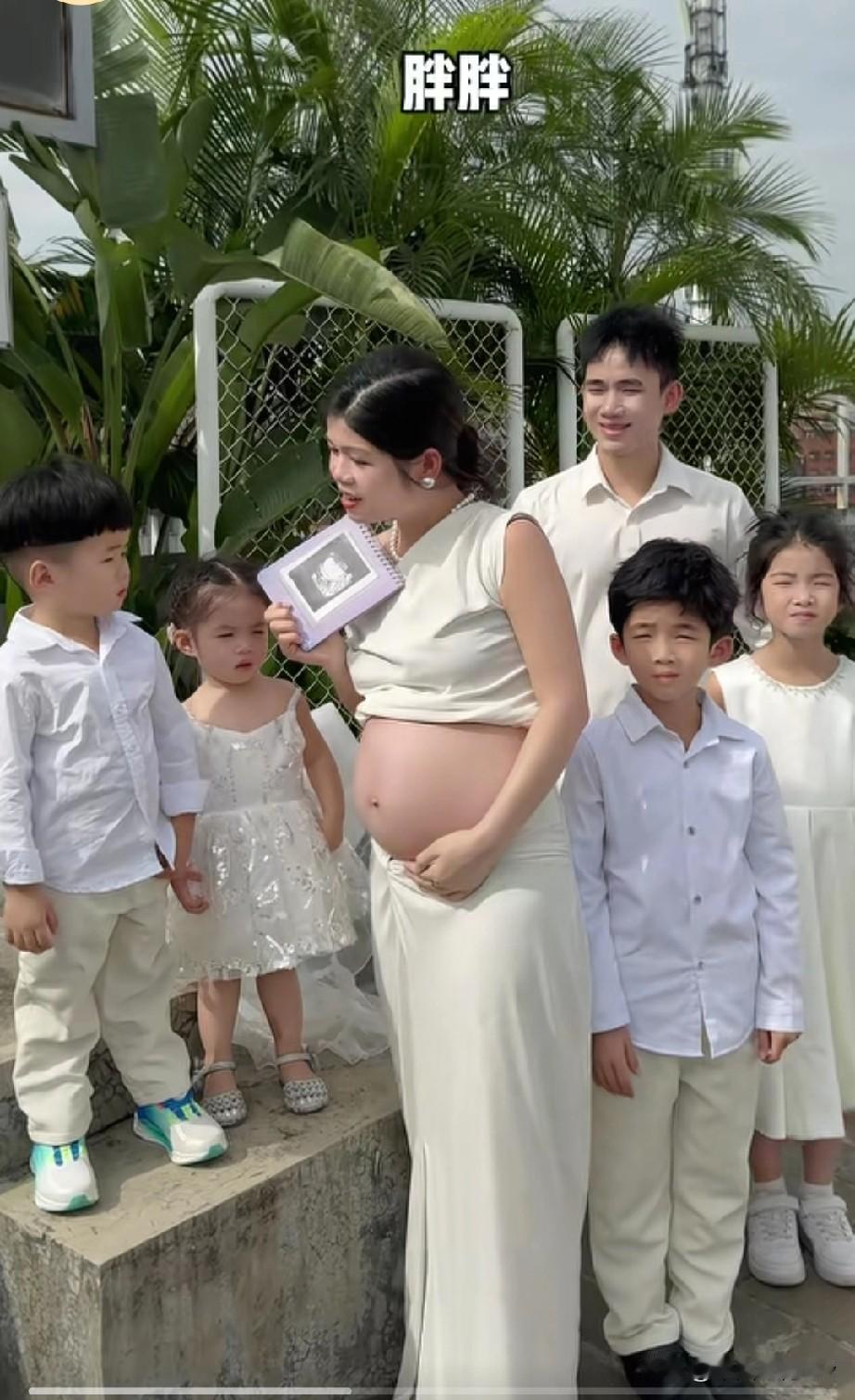 陈三废这一家真的太彪悍了，生娃这点上，真的很广东啊！陈三废三胎刚刚出生不久，弟媳
