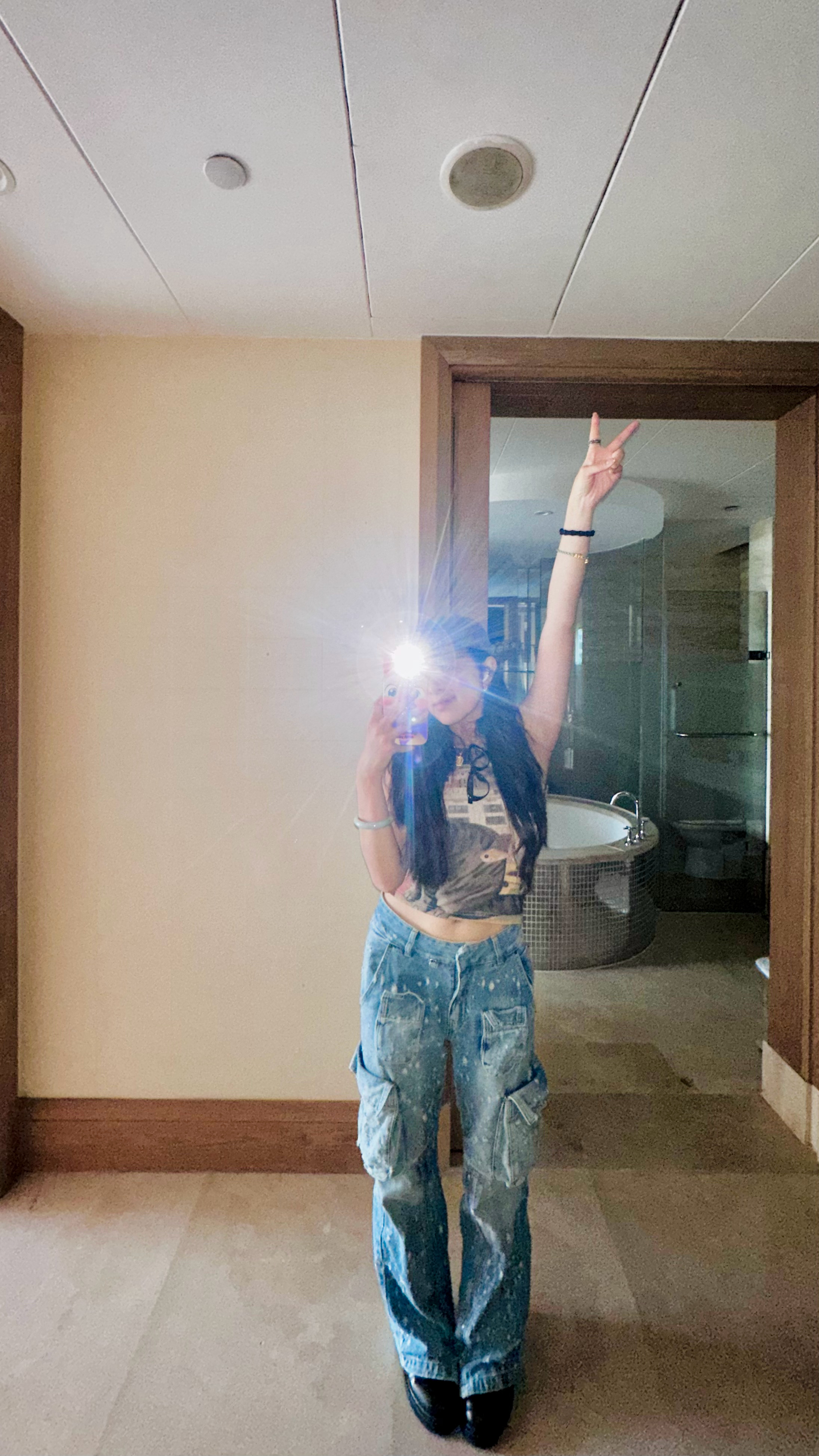 小助理我来深圳了！今晚参加小鹏GX的发布会！你们期待这台“大湾区揽胜”吗？！ 深