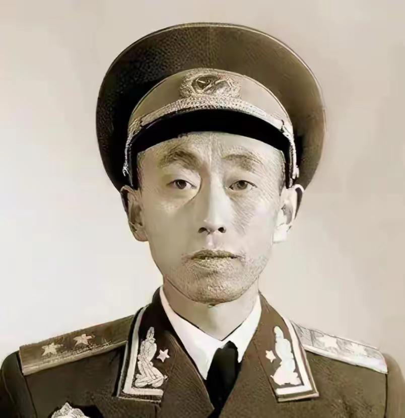 1983年，一位西路军老兵在医院看大门的时候，没招谁没惹谁，居然被人活活打死了。