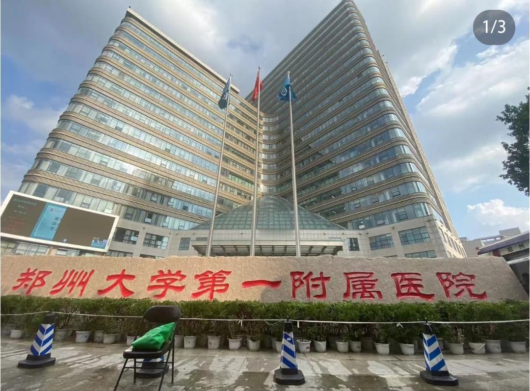 真不敢相信，
救死扶伤的医院里,
竟藏着这样吃血馒头的医生。
 
专挑农民工、家