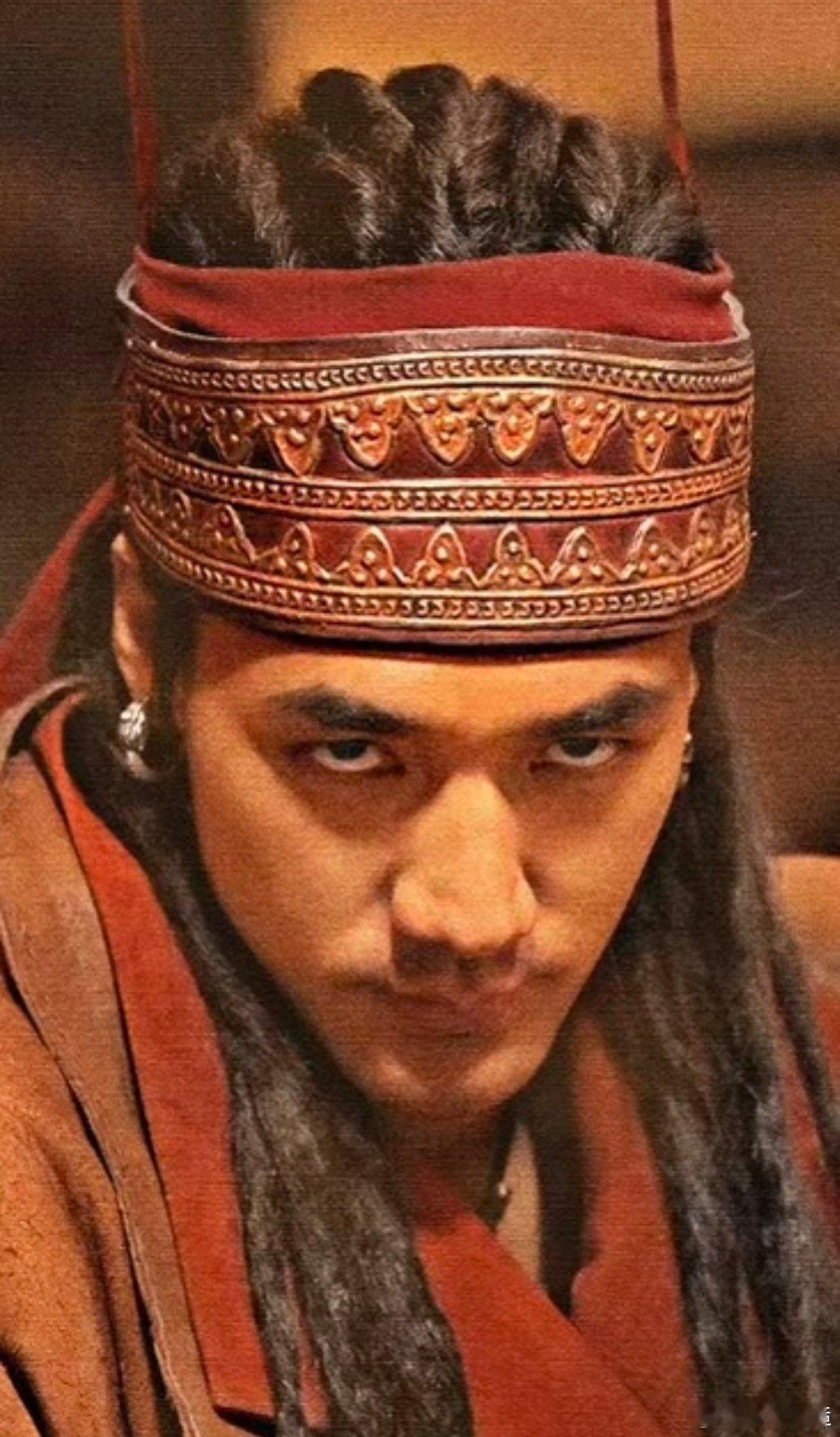 此沙提议给马加上铃铛真的被此沙的用心打动！主动给马加铃铛、设计角色细节，团队也全