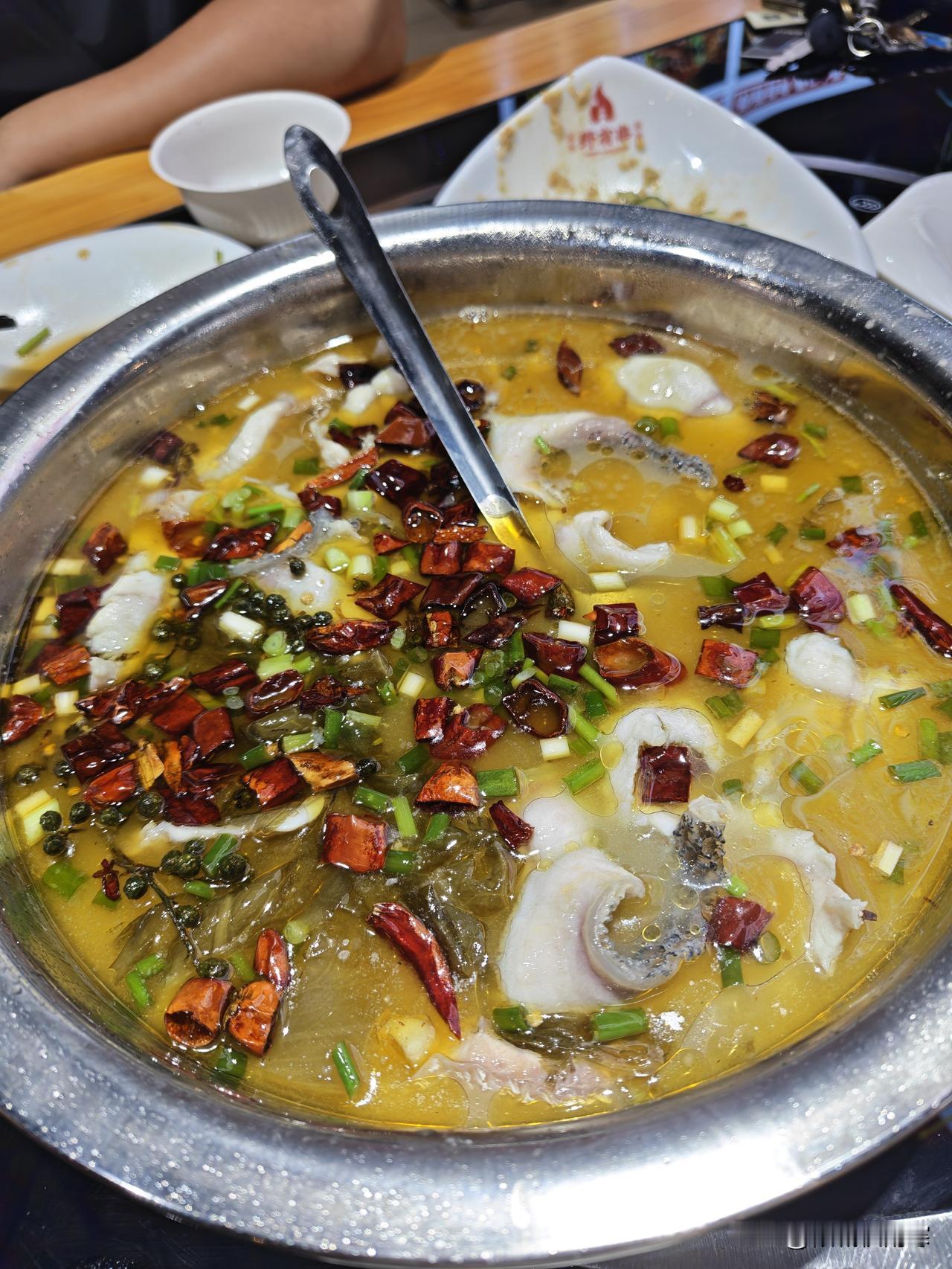 一般我都不太喜欢评价的，但老板这家店的确是让我感觉，是不是他的有点儿亏钱？68块