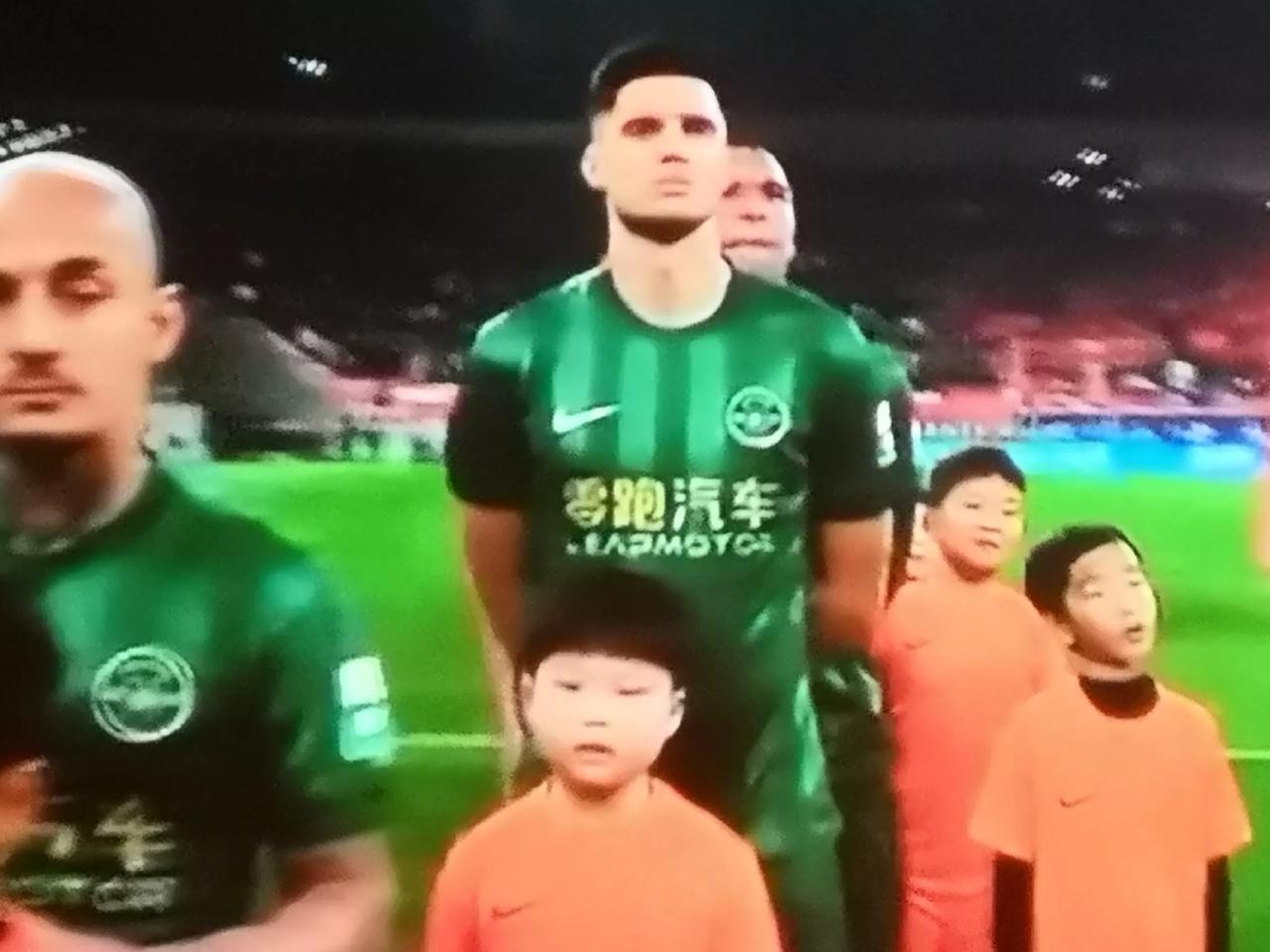 看这架势，浙江队来者不善

从开场比赛的前几分钟看，浙江队确实来者不善。
比赛刚