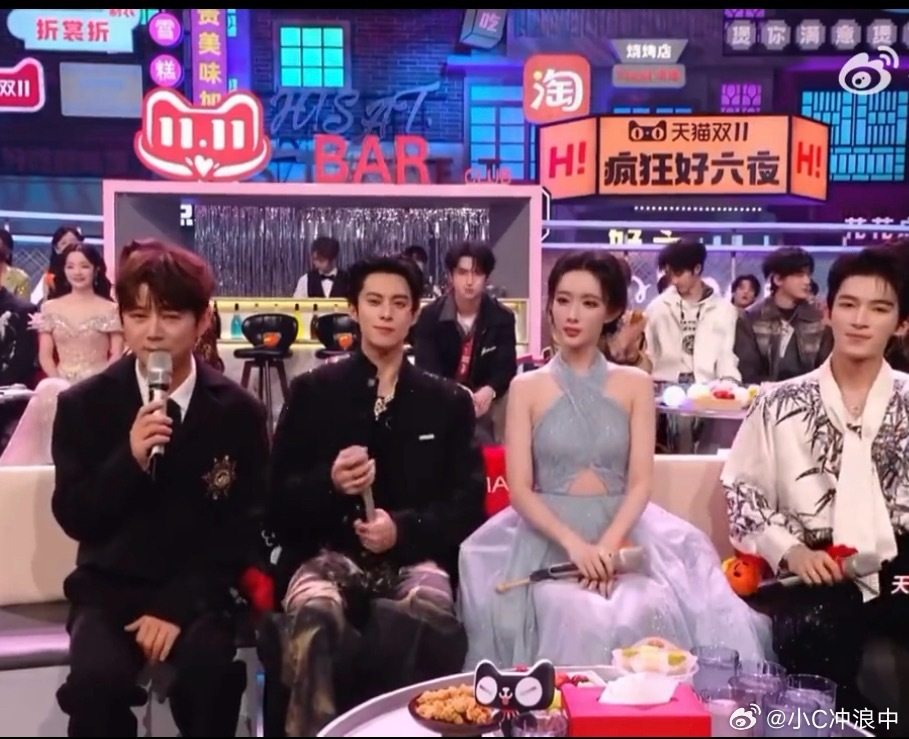 疯狂好六夜王鹤棣孟子义生图孟子义 王鹤棣坐一起多少沾点尴尬了😳双方粉丝想不看到