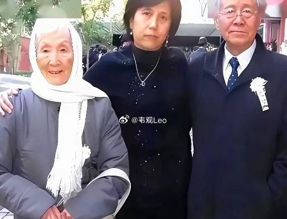 钱学森当年冲破重重阻挠回国效力，这事儿谁都知道。
他的女儿钱永真，却在美国办了一