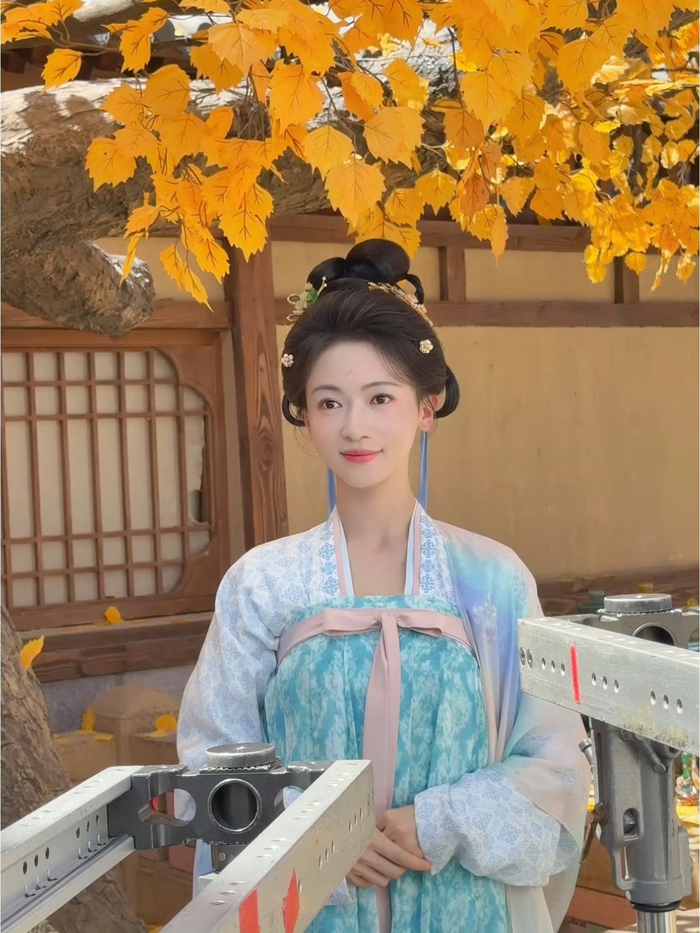 吴谨言御廷谣女状元真的被孟廷辉戳到，孤女出身，冲破世俗偏见考中状元，吴谨言把那股