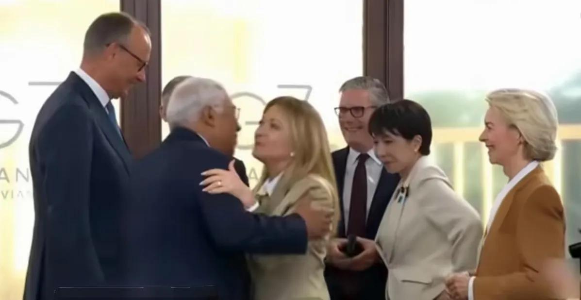 G7峰会梅洛尼成“男人宠”， 同为女人高市冯德莱恩落寞！

关于“梅洛尼成男人宠