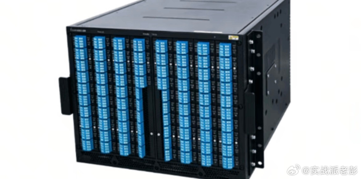 需求指引再上修：OCS（光电路交换机）产业进展及厂商梳理一. 驱动逻辑OCS应用