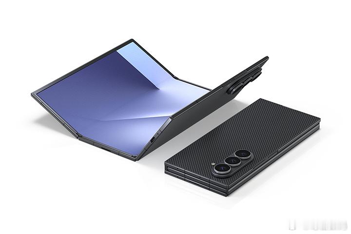 三星三折叠Galaxy Z TriFold公布国行价格:16+512GB：199