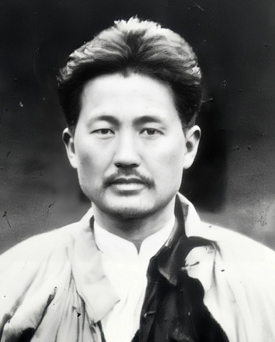 有位先烈，很多人只读过他的文章，却未必完整了解他悲壮的一生。仅仅活了36岁，手握