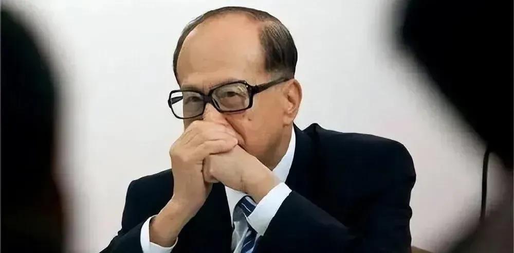 巴以冲突，哈马斯向以色列发射了5000枚火箭弹，以色列的城市损失严重，其中李嘉诚