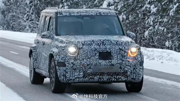 【奔驰入门级“小G”实车曝光：方盒子造型 车长约4.4m】奔驰小G级实车曝光！造