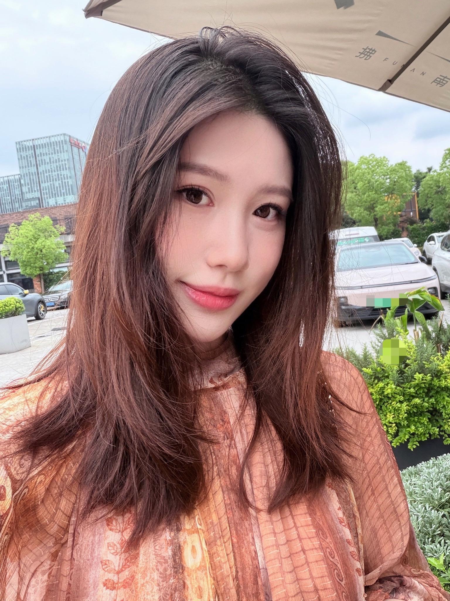 无论我怎么刻意装坏 都会透露出一股可爱呆萌无辜水灵大方俏丽感 我一直都...
