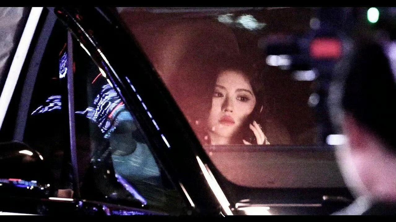 鞠婧祎苏绿夏jjy鞠婧祎万花世界山茶花的红终究抵不过大海深处的群青​​​