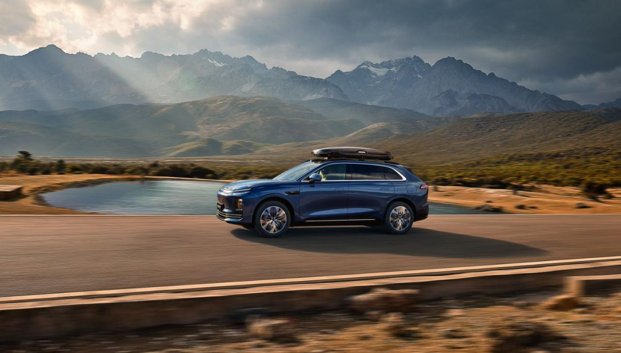 4 月19 日，星途品牌3.0时代首款战略车型EX7上市，共推出6款车型，售价1