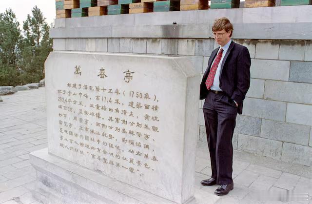 【微软撤出中国市场，但人工智能的蓬勃发展使其仍有机会继续开拓中国市场】[市场竞争