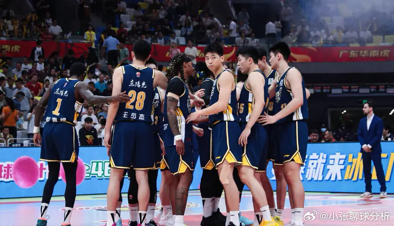 神同步！广东男篮遭北京三分绝杀 卫冕冠军广东女篮遭江苏绝杀北京时间3月28日，广