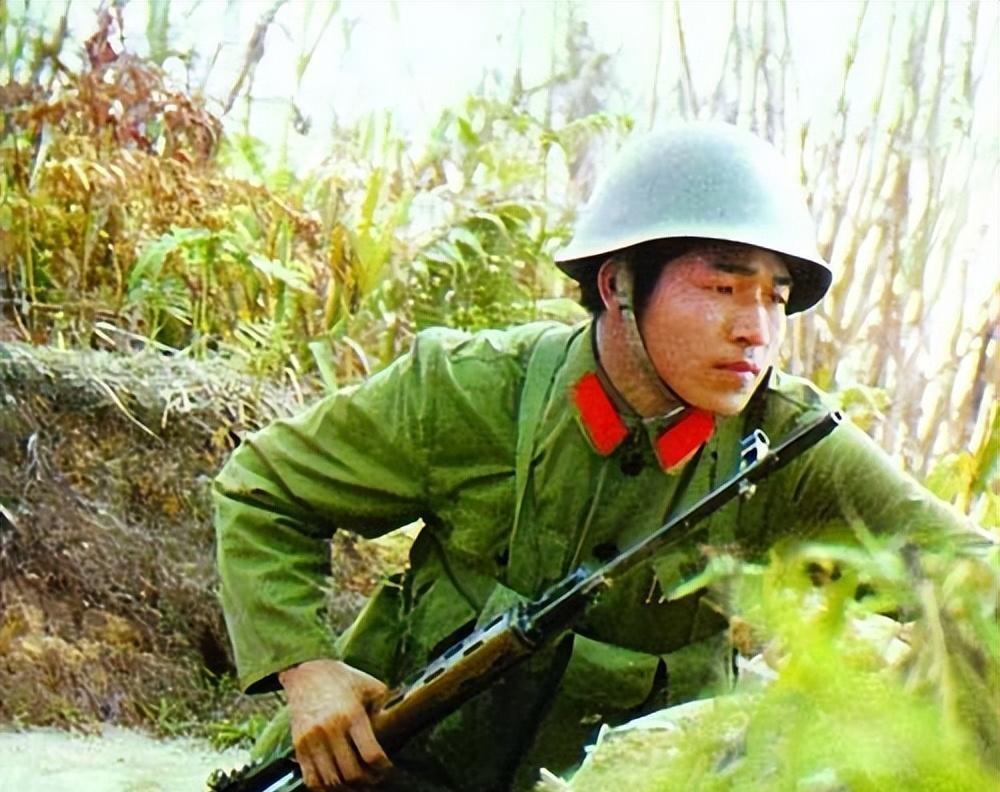 刘震卸任新疆军区司令员，他对交接仪式主持人杨勇说自己还会多留几天，这是为什么？