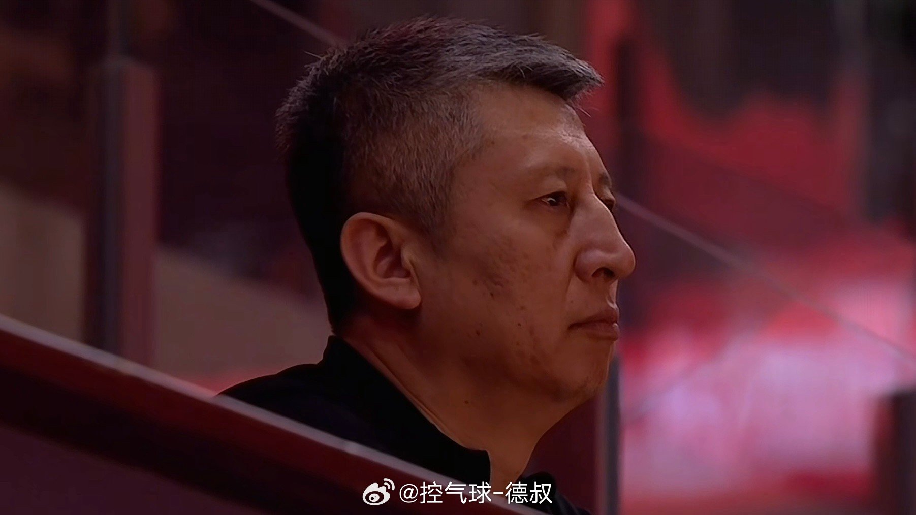 能让男篮主帅亲自到场观战，足以说明这场比赛的含金量。深圳男篮vs江苏男篮