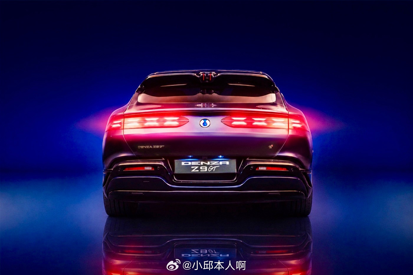 腾势Z9GT在南法戛纳天价落槌这款腾势Z9GT萧邦版，简单来说就是“科技”遇上了