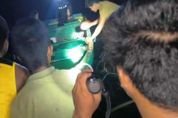 仁爱礁菲军真饿坏了：拦中国渔船、扣物资，搞了出“洗洁精闹剧”？

近日，据多家菲