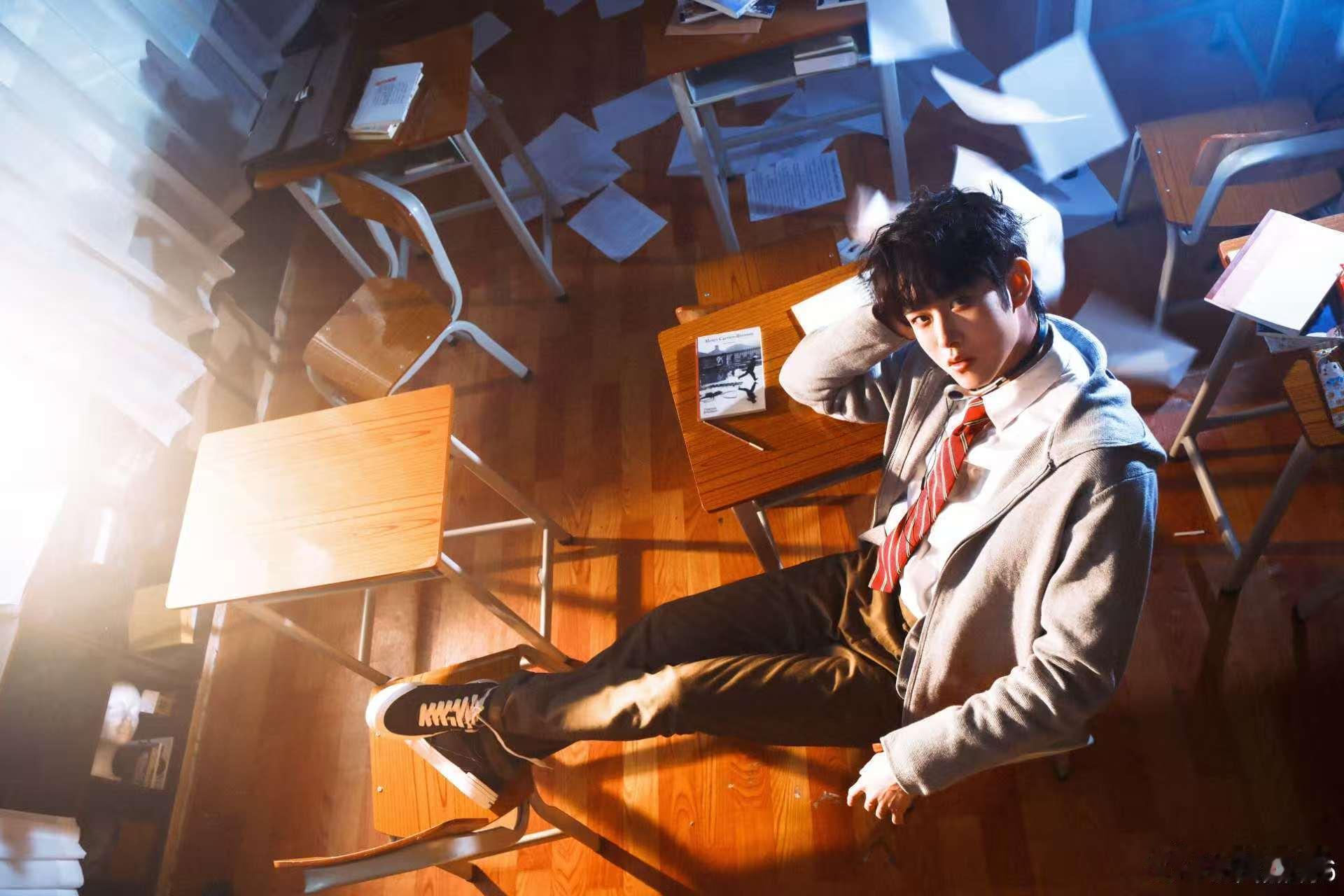 田嘉瑞小说里的天才学霸  还真的是好像小说里面的男主一样的呀，我们的田嘉瑞偏执的