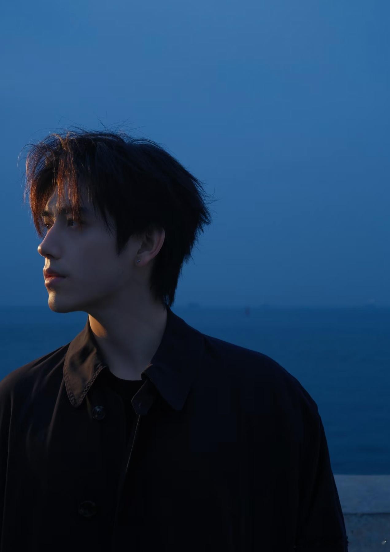 阿瑟与海，陈飞宇这组外景大片到底还藏了多少，文艺男主