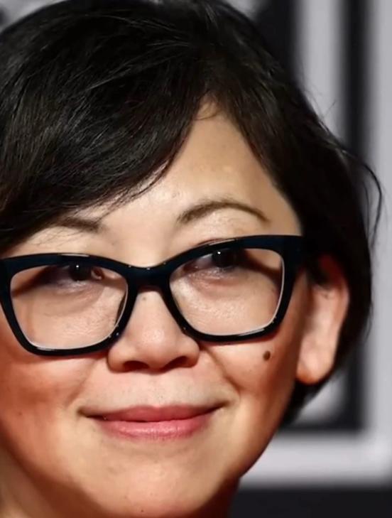 一个拿了普利策奖的华人女作家，最近在中国 "翻车" 了。中国人真的变了，放在十年