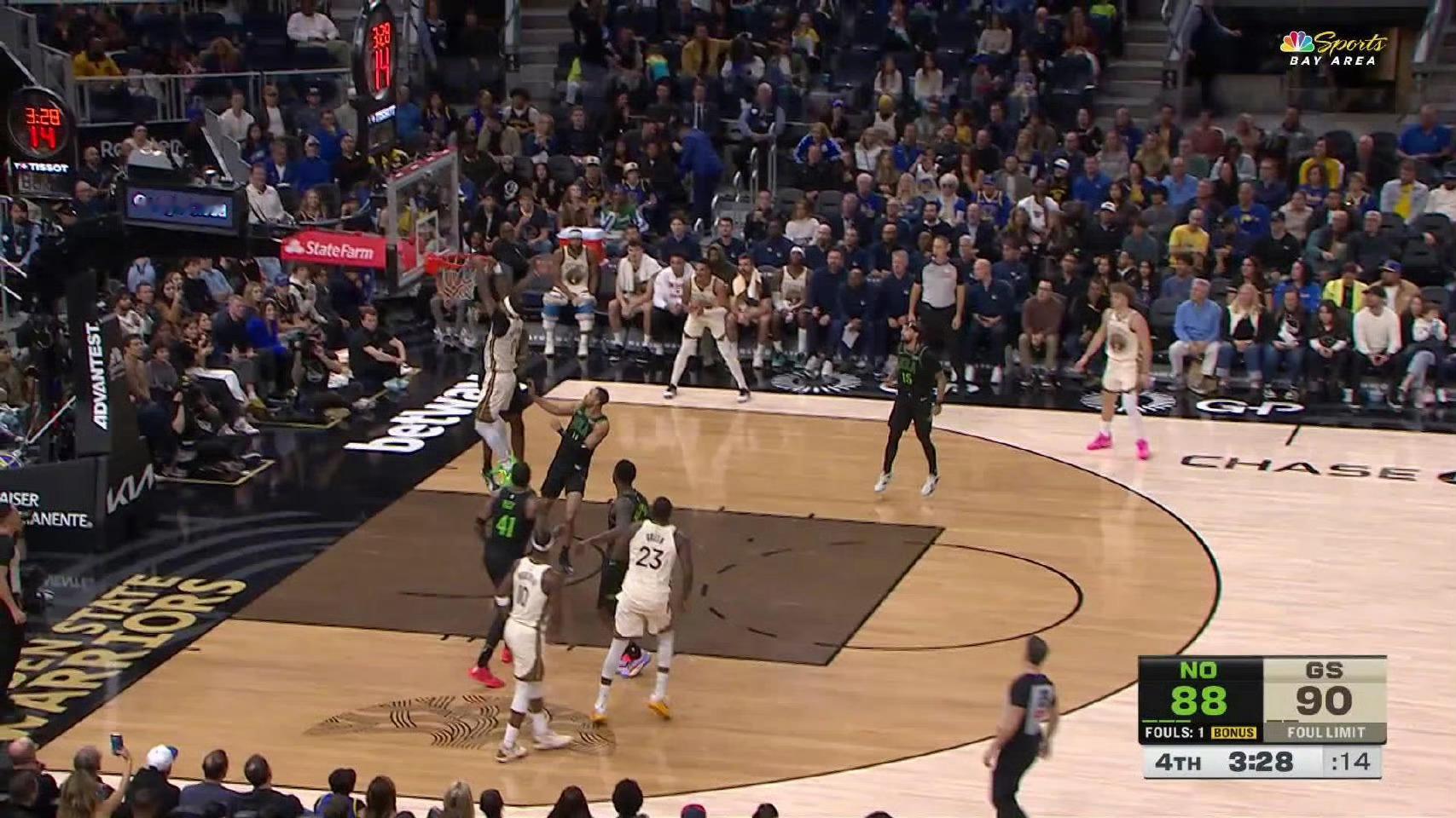 波杰3分，追梦精彩一放破坏对手空接并拿下球权，随手小佩顿扣篮得分！！！鹈鹕vs勇