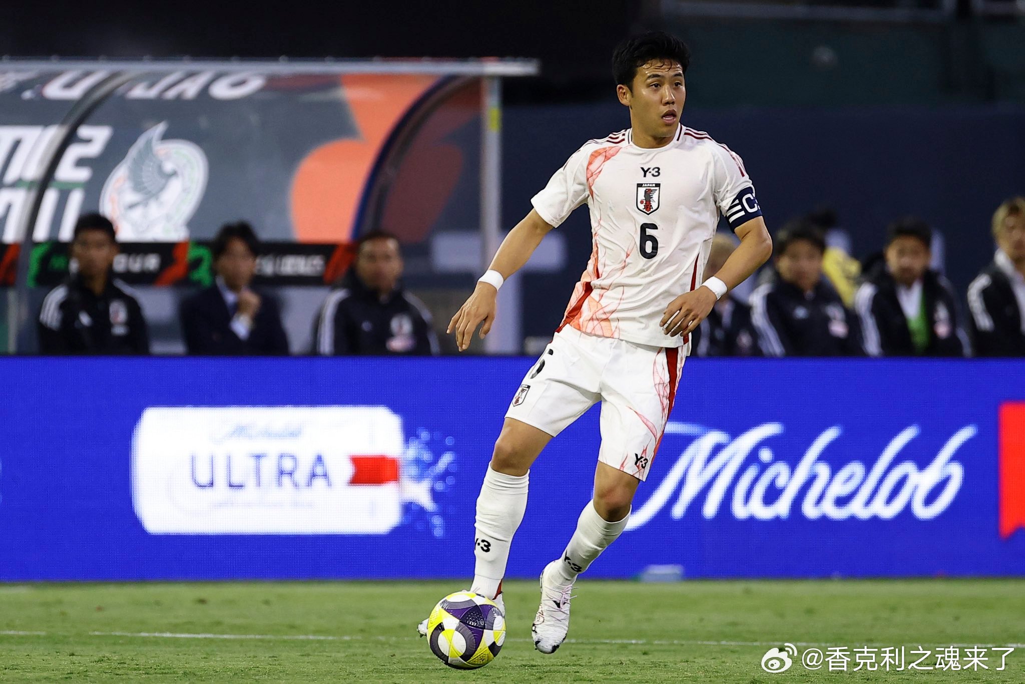 远藤担任日本队长 0-0逼平墨西哥 ​​​
