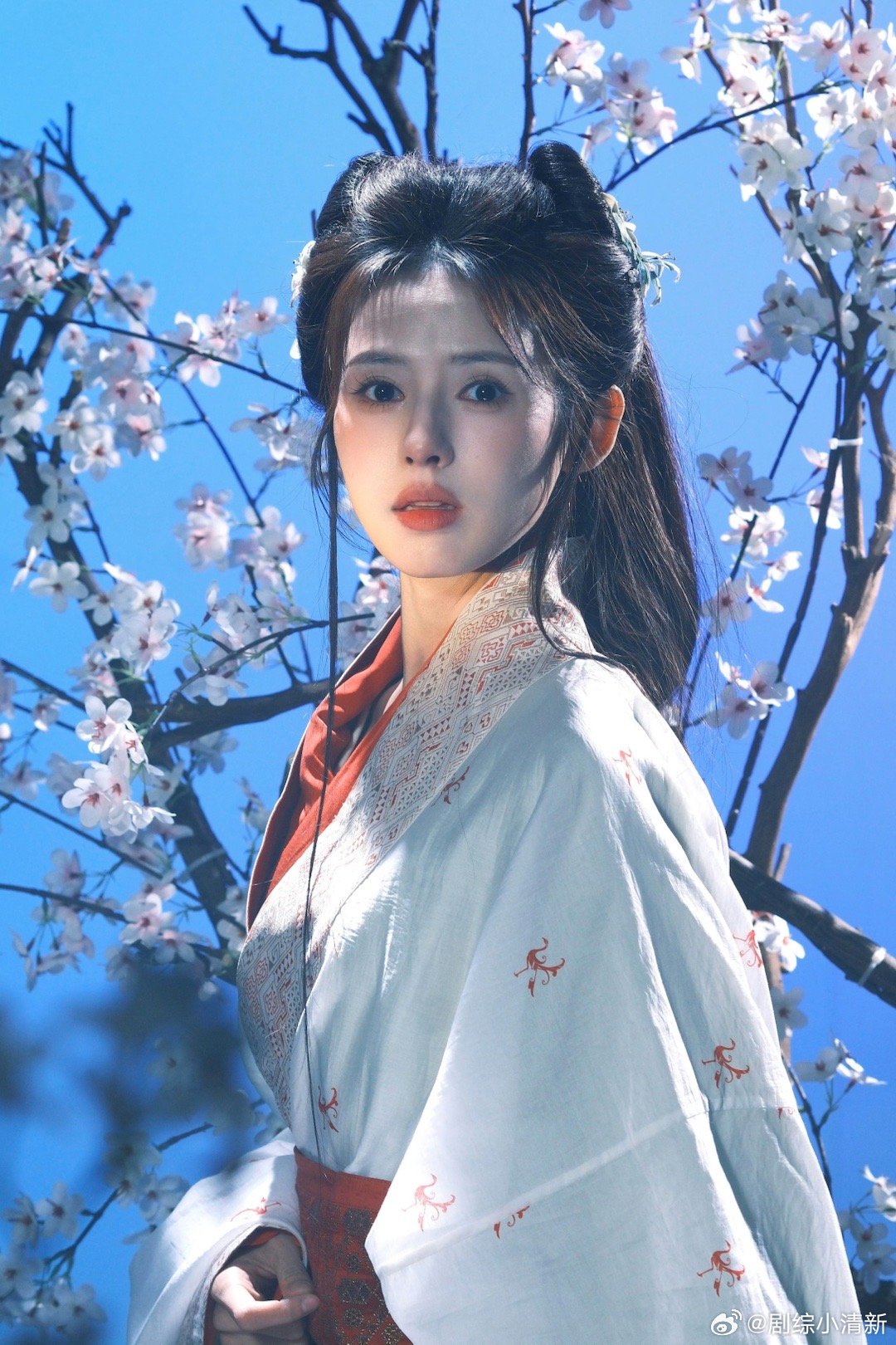 谁不是默默无闻慢慢红起来的，从入青云里惊艳众人的公主，到如今独挑大梁演女主，攻玉