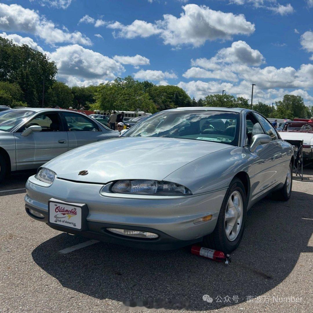 经典老车 奥兹莫比尔 AuroraOldsmobile Aurora（奥兹莫比尔