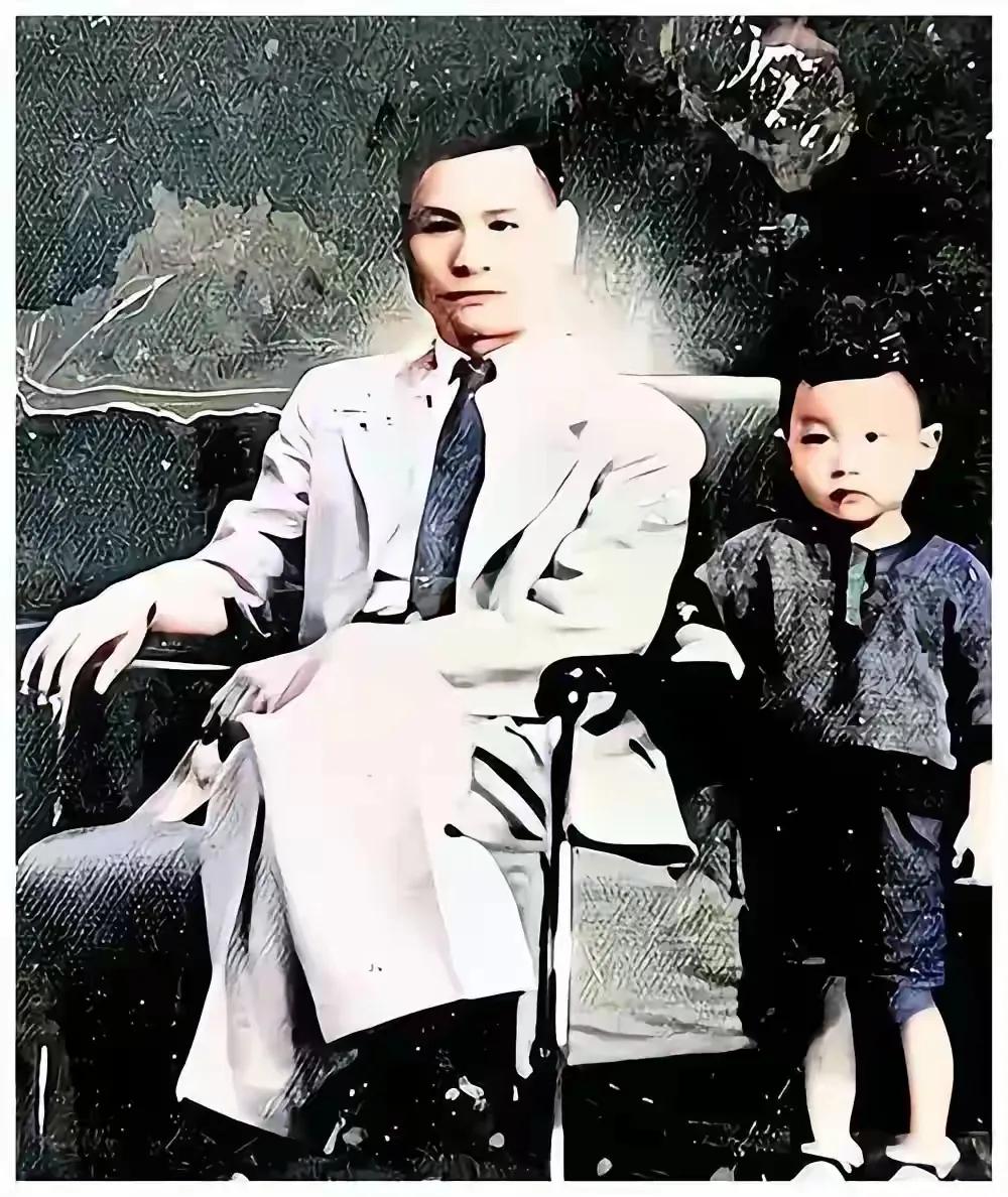 1948年，挽救8.6万红军的传奇特工卢志英被叛徒出卖，不幸被敌人抓捕，在监狱里