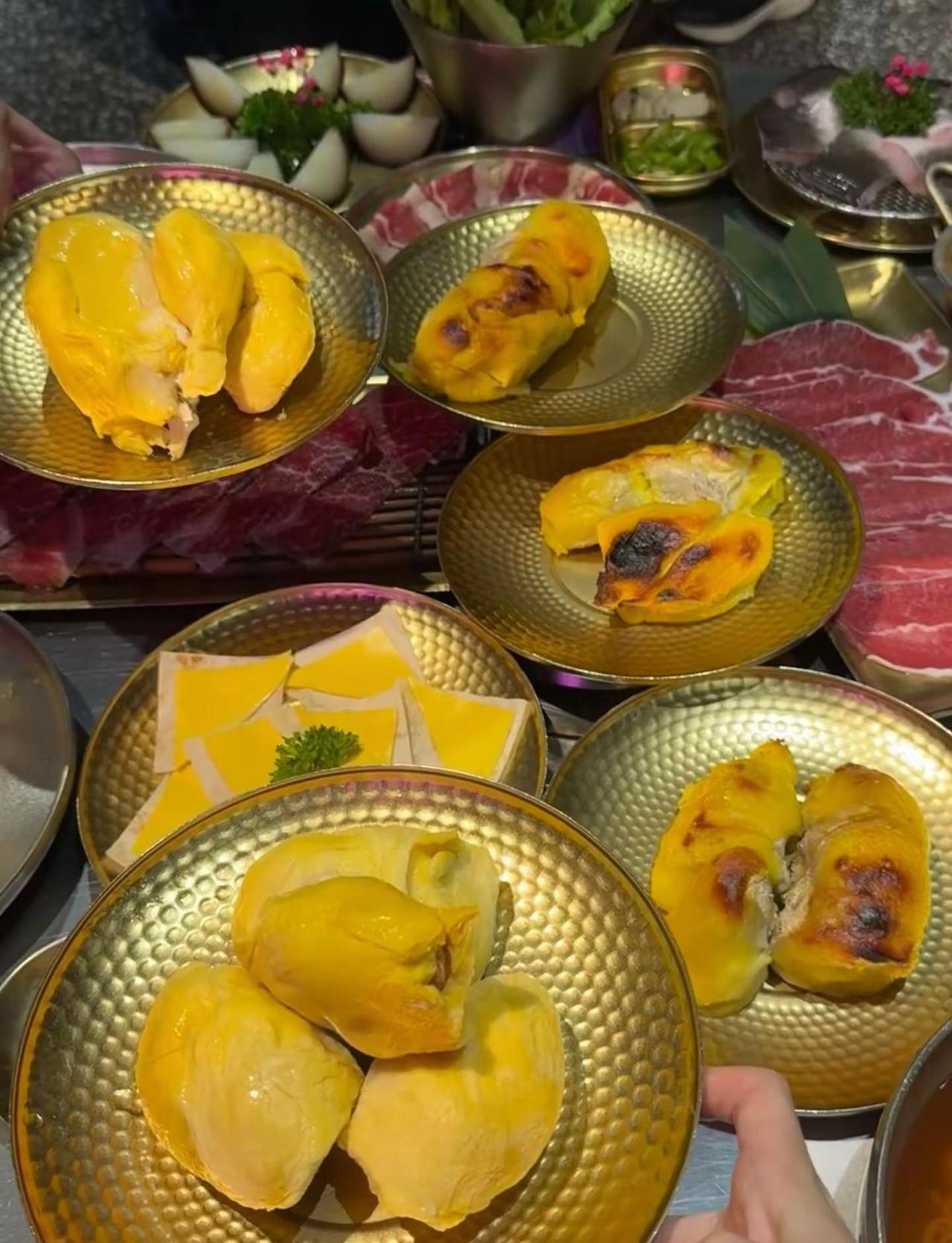 榴莲自助烤肉！只要榴莲不要烤肉.. 我这个榴莲脑袋真的忍不住啊！广州广州榴莲自助