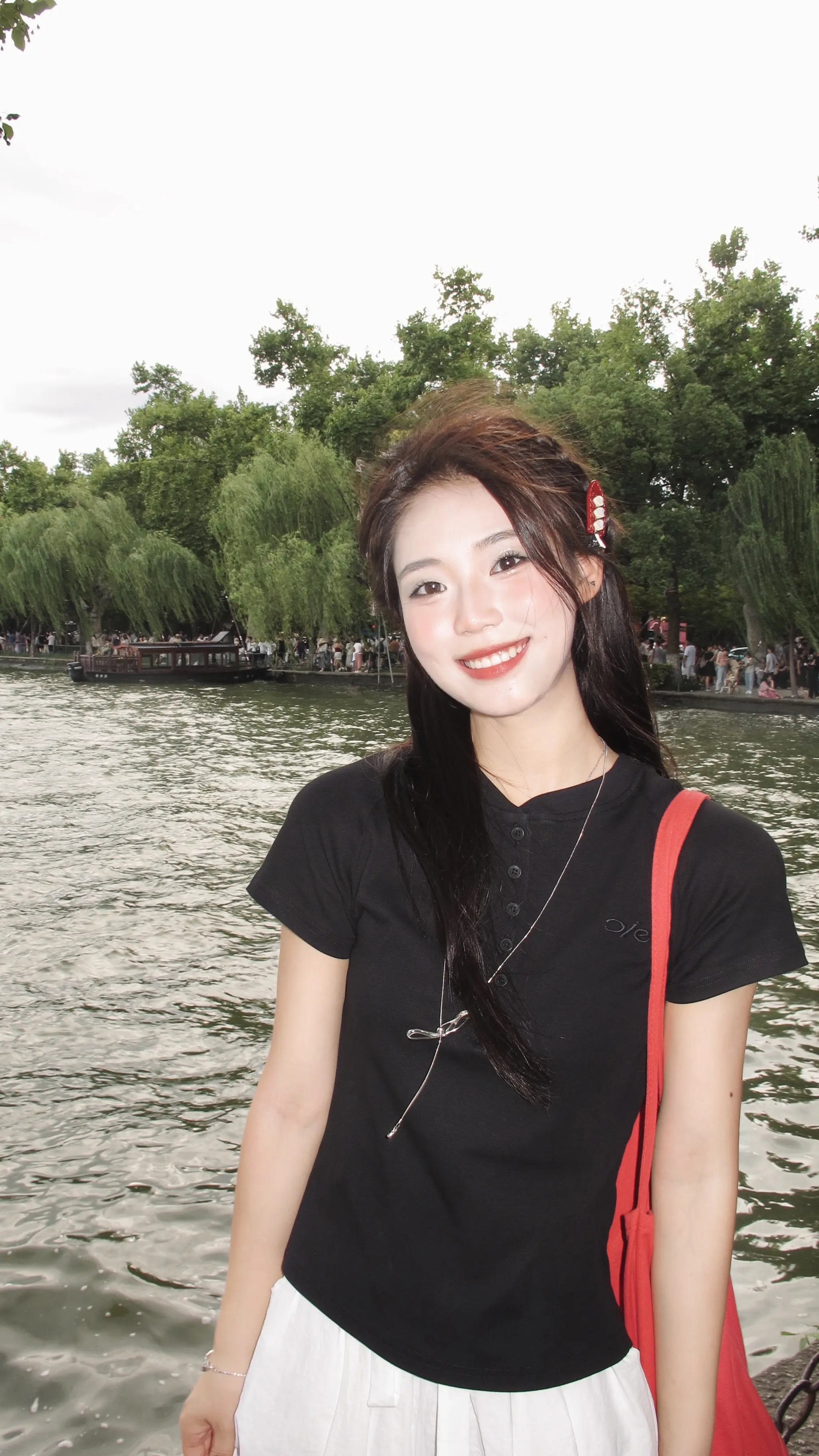 我愿意天涯海角都随你去。
