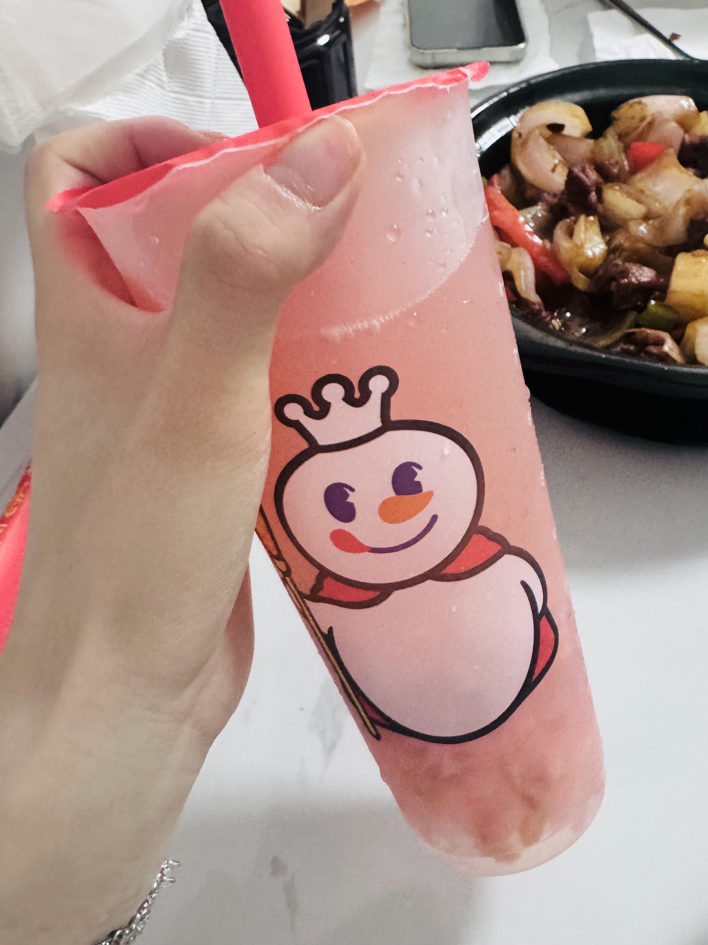 美女同事姐请我喝雪王！沈枍今天吃什么