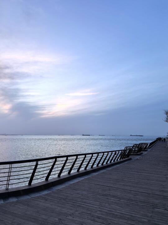 3.12傍晚 青岛的大雾终于退去