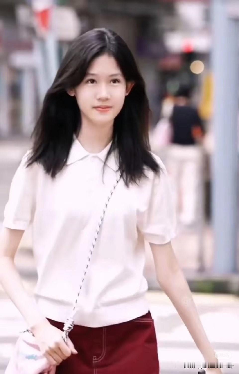 妈妈的审美对孩子影响好大
鲍蕾家的贝儿和钟丽缇家的Jaden竟然同岁，但两人完全