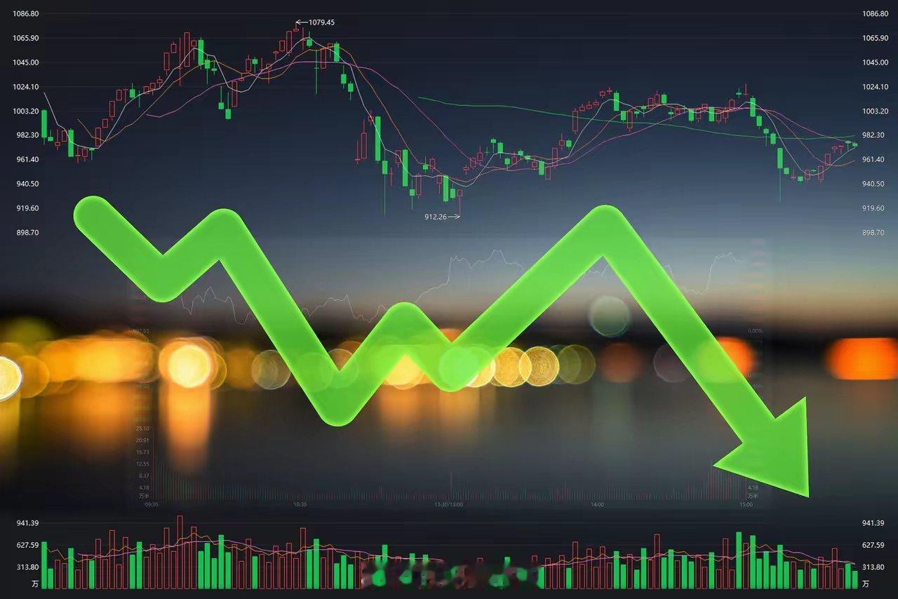 散户喜欢下跌时段买入，大错特错。       高位回落买入是个大忌，但是散户大都