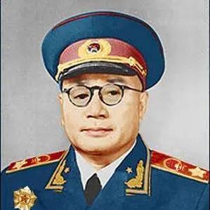 刘伯承元帅说过一句话，分量很重。"我自己的一生，如果有一点点成就，那是党和毛主席
