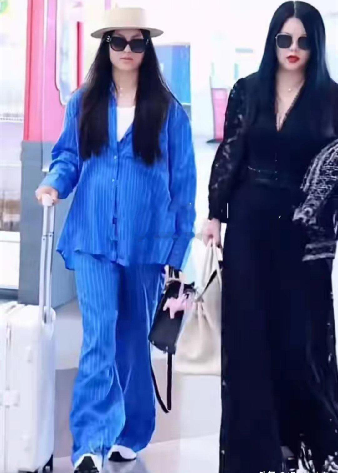 王诗龄和母亲现身机场！又是告诉我们这才是豪！！！ ​​​