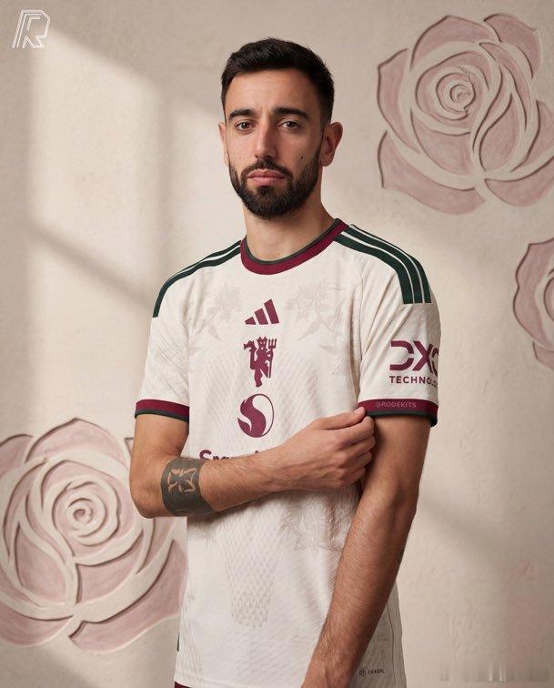 曼联明年第三球衣？还不错！！英超联赛曼联