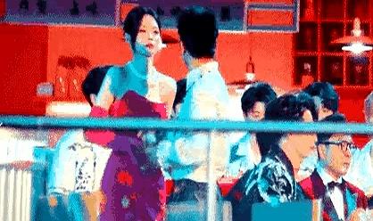 刚刷到沈梦辰和杨迪那段视频，眉毛直接拧成了麻花。
那是演的？

光看表情，简直就