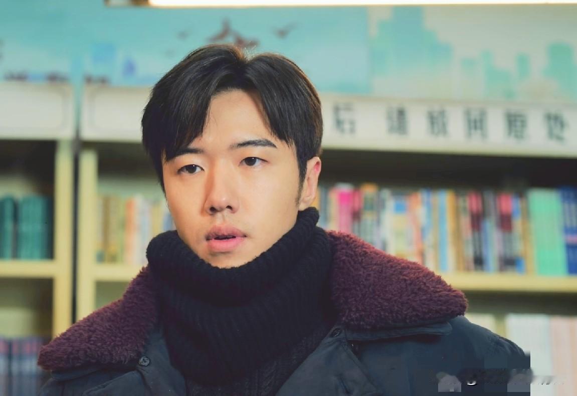 电视剧《余红旧事》，真是越看越奇怪，大家觉得刘阳（张哲华饰演）到底还是不是当初那