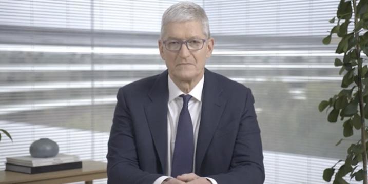 联合早报今天报道：“据消息人士披露，美国情报机构曾向苹果、英伟达等科技巨头高层进