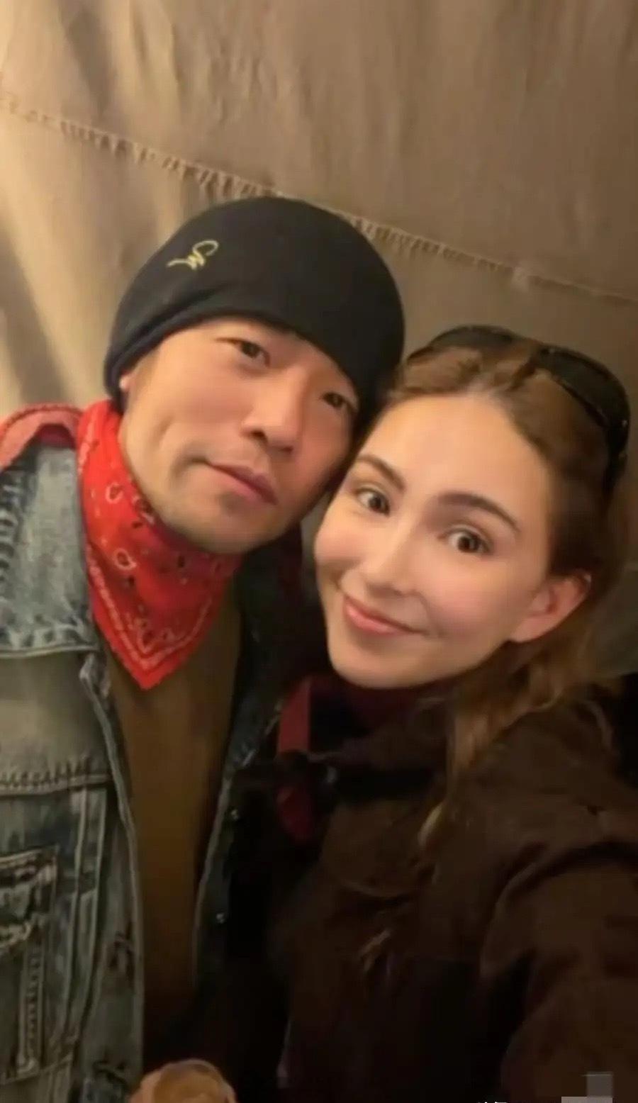 昆凌周杰伦情人节晒合影，夫妻结婚10年依旧恩恩爱爱，甜甜蜜蜜！ 