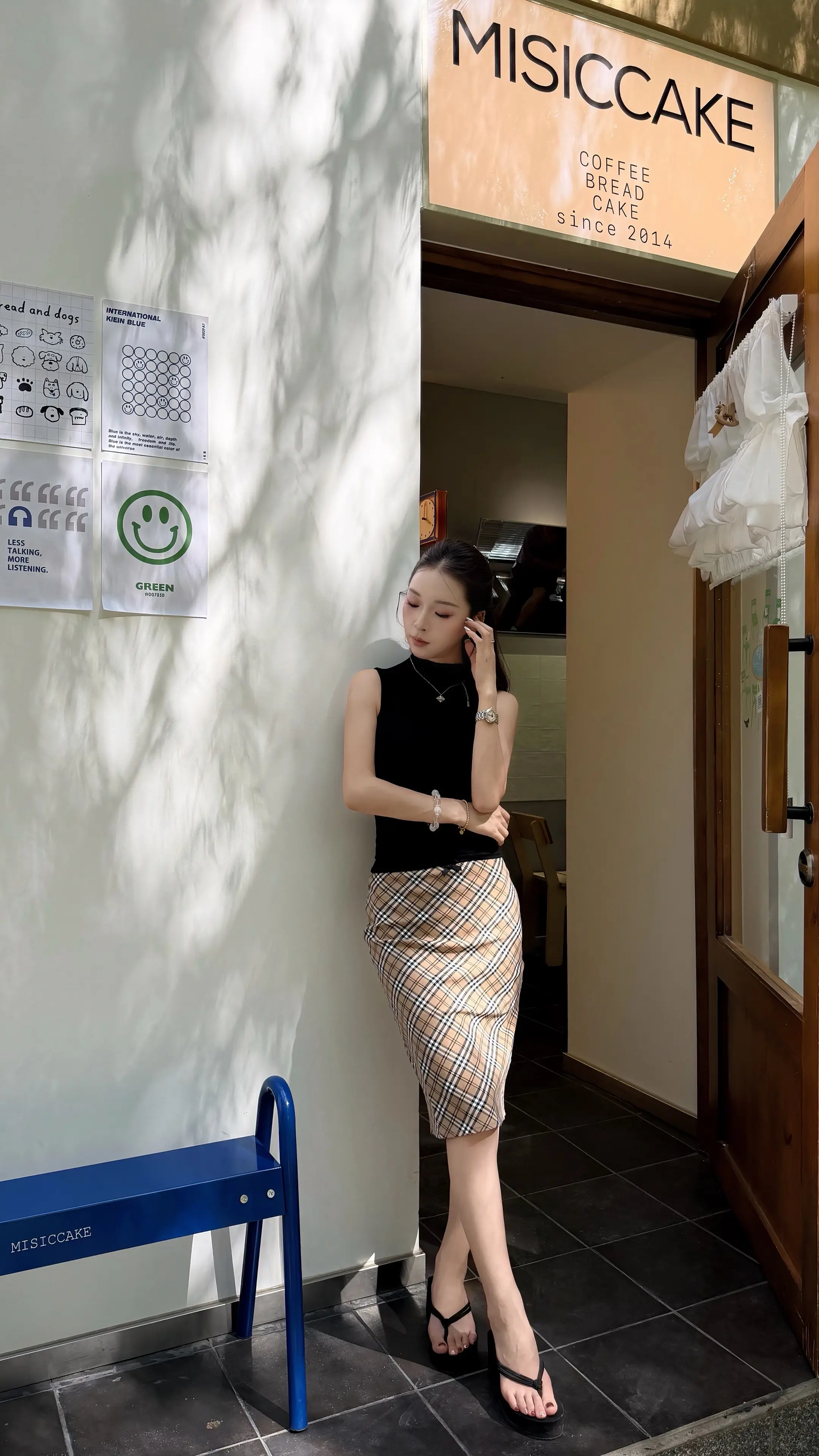 我会拿韩语跟他说 我说欧巴정신차려