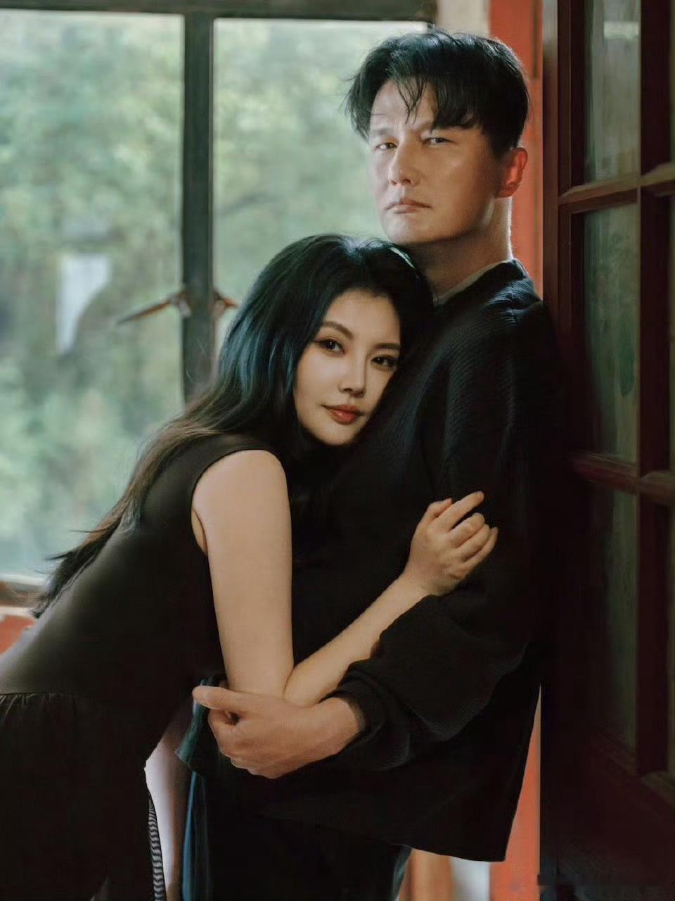 这居然是尹子维 不是…这居然是尹子维？干净儒雅的形象太绝了，完全不是印象里的样子